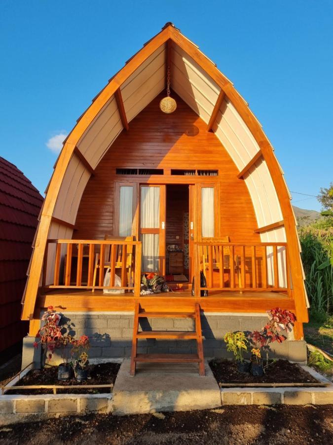 Family Rinjani Bungalow Sajang Екстериор снимка