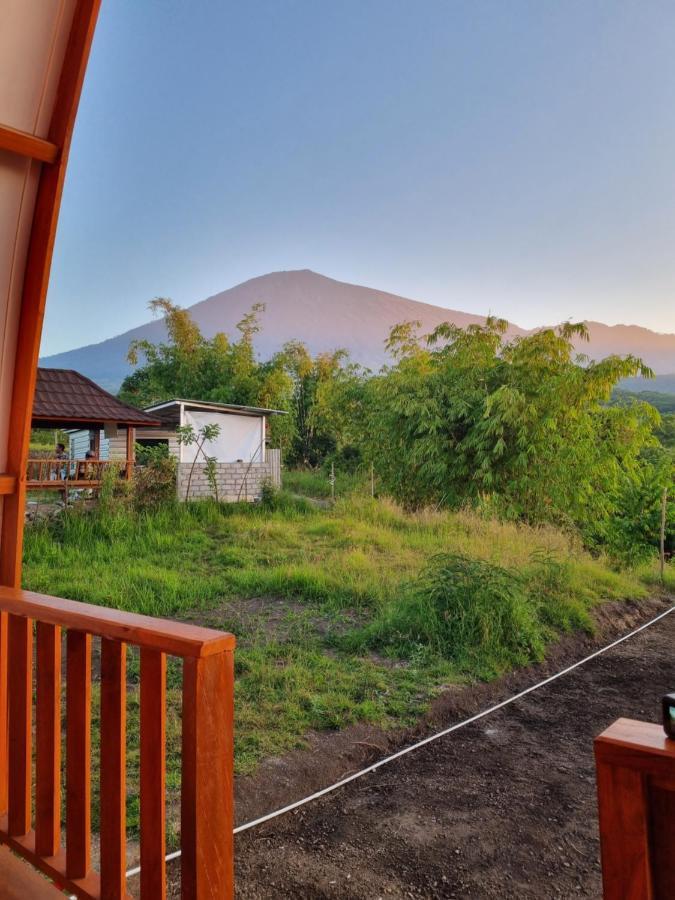 Family Rinjani Bungalow Sajang Екстериор снимка