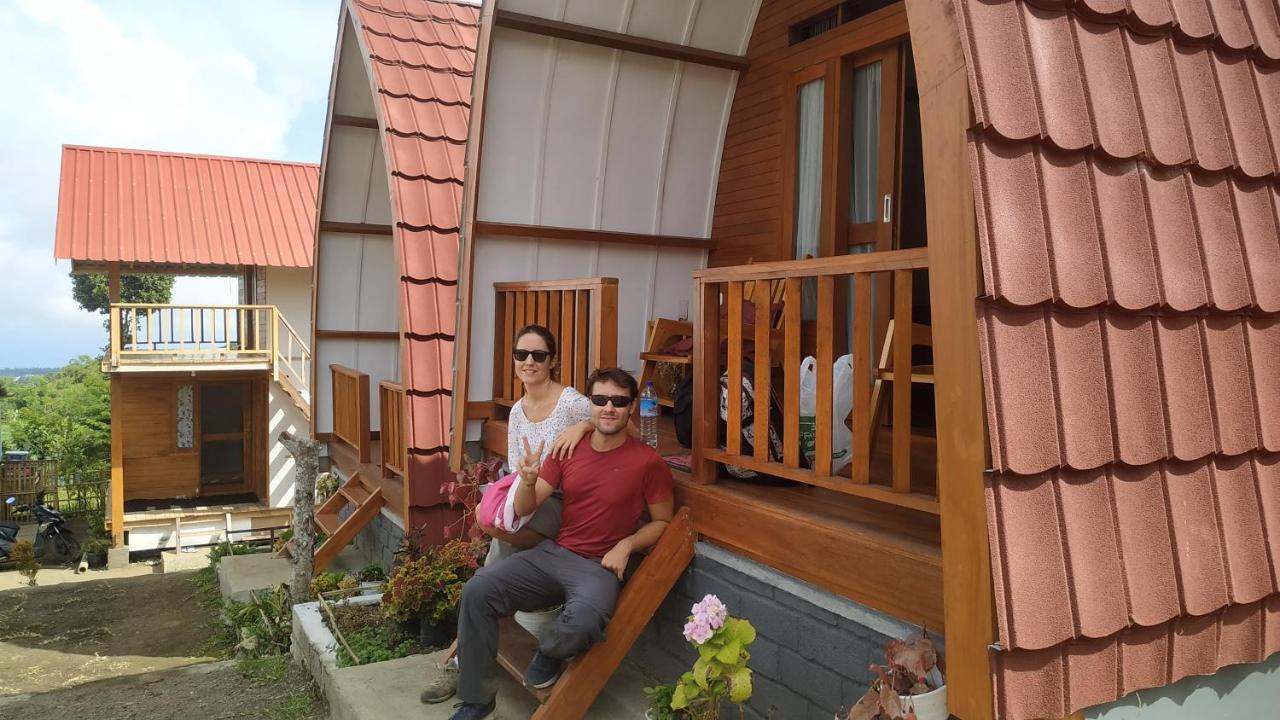 Family Rinjani Bungalow Sajang Екстериор снимка