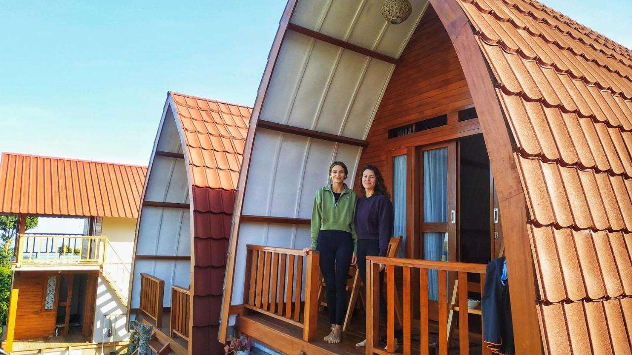 Family Rinjani Bungalow Sajang Екстериор снимка