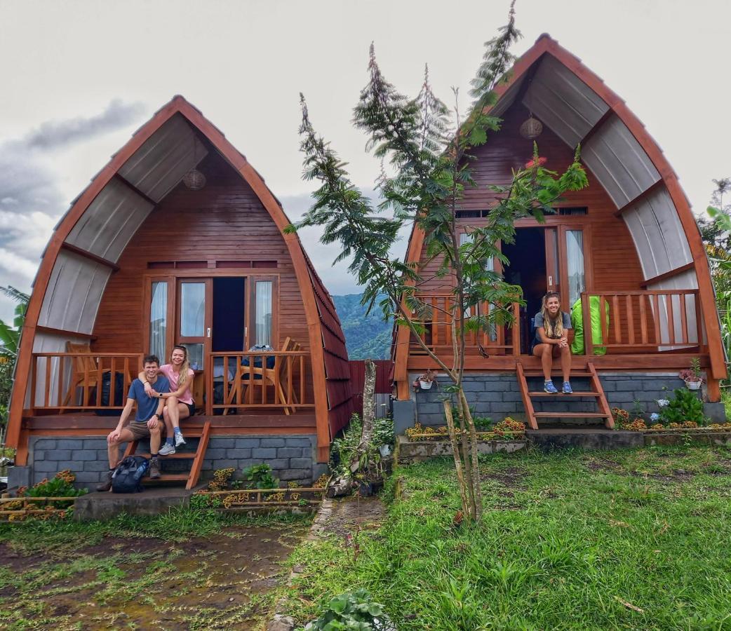 Family Rinjani Bungalow Sajang Екстериор снимка
