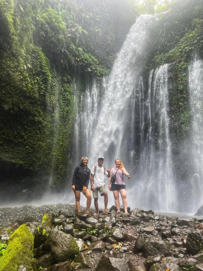 Family Rinjani Bungalow Sajang Екстериор снимка