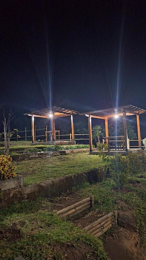 Family Rinjani Bungalow Sajang Екстериор снимка