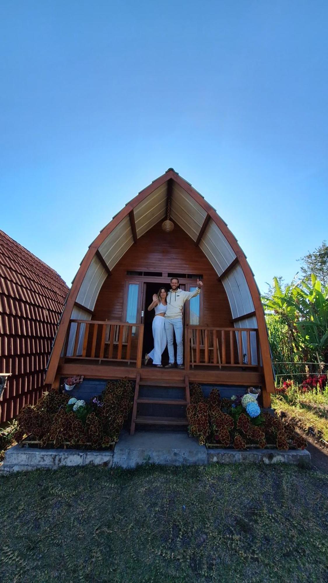 Family Rinjani Bungalow Sajang Екстериор снимка