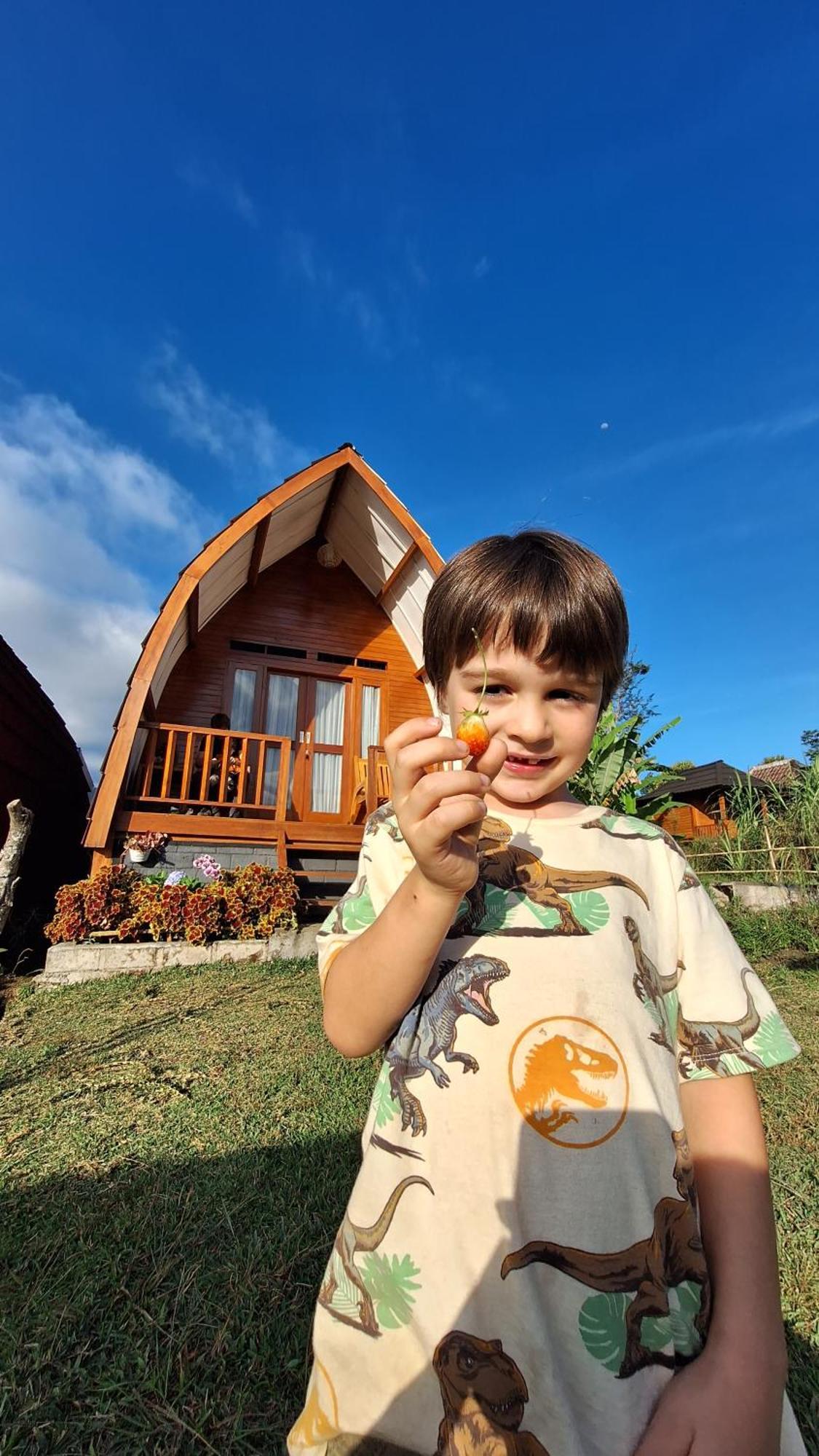 Family Rinjani Bungalow Sajang Екстериор снимка