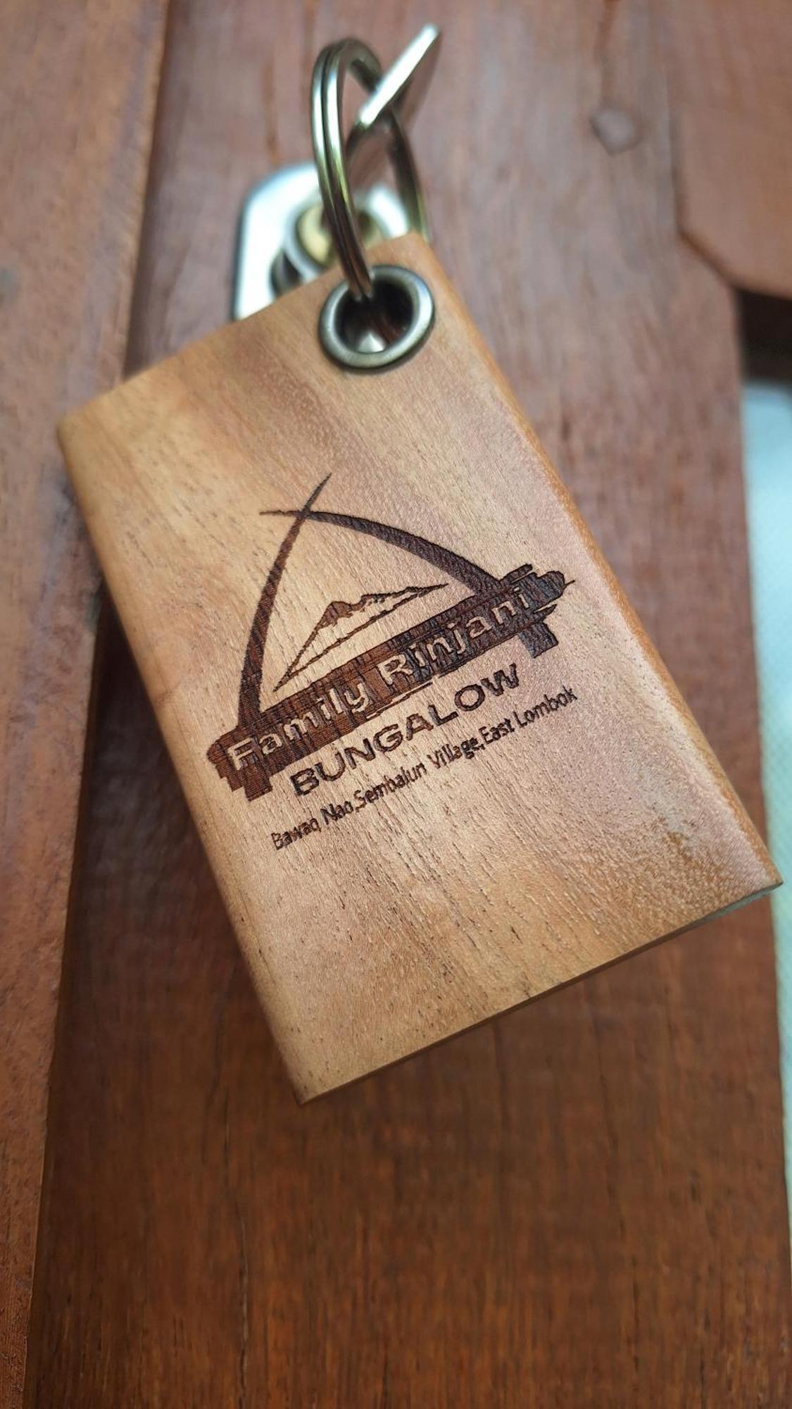 Family Rinjani Bungalow Sajang Екстериор снимка