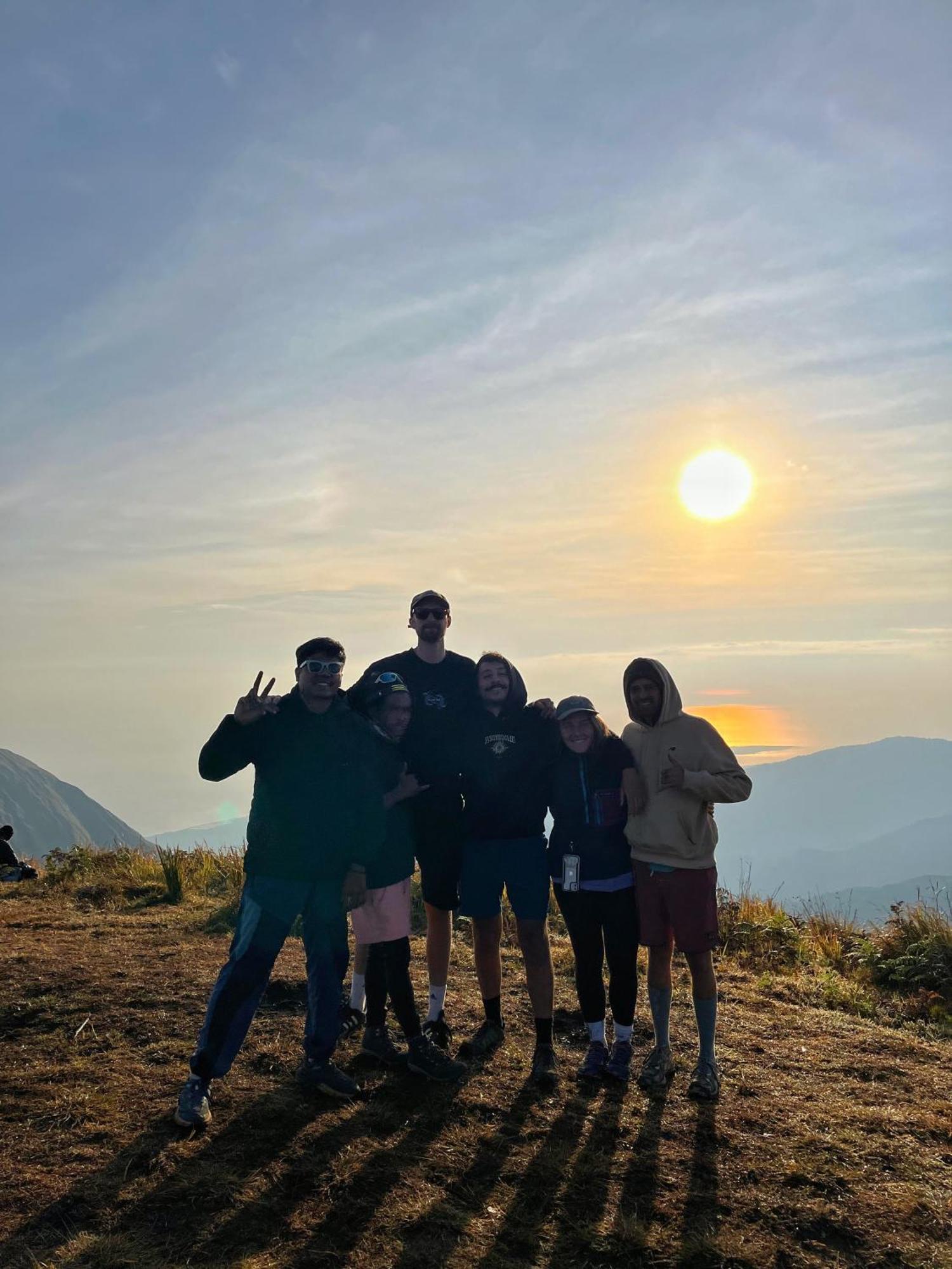 Family Rinjani Bungalow Sajang Екстериор снимка