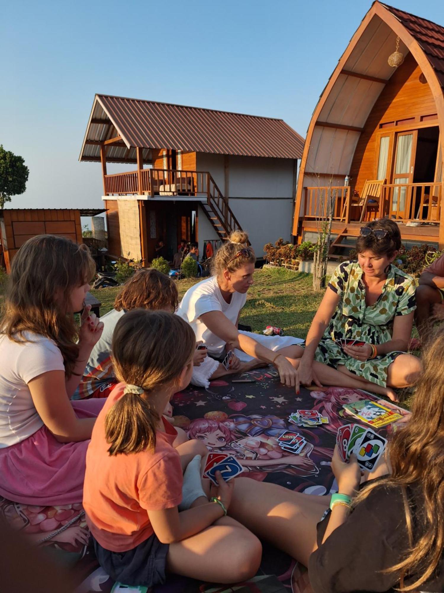 Family Rinjani Bungalow Sajang Екстериор снимка